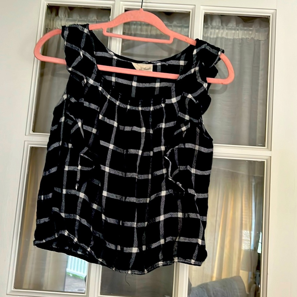 Tops - Picture 1 of 6